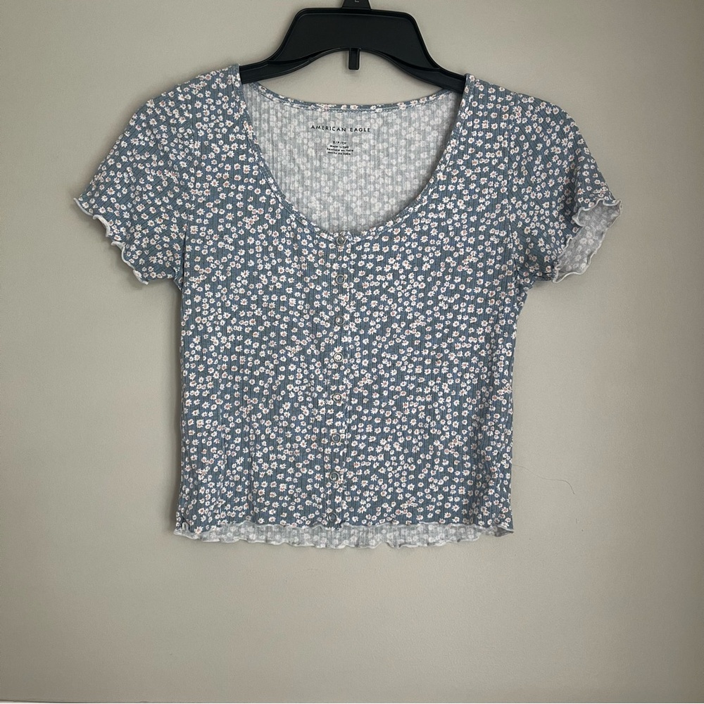 American Eagle Women's Floral Blue Top With Ruffle Hems and Front Buttons Size S